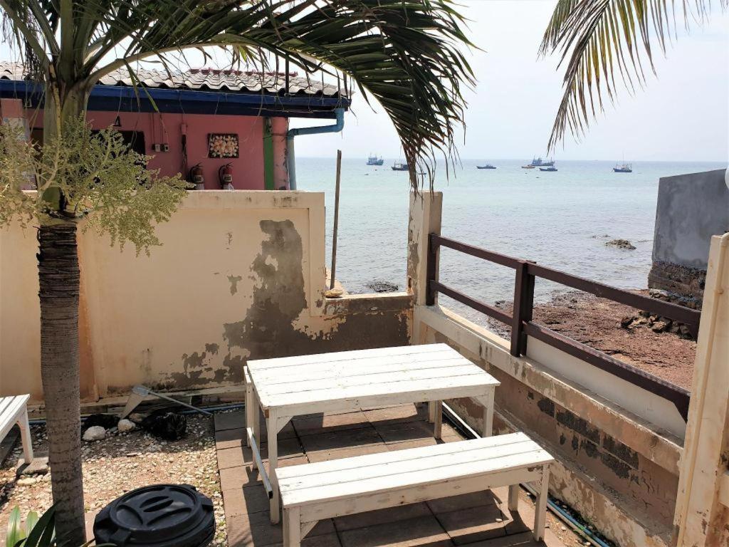 Sea Beach Koh Larn 2 Hotel Екстер'єр фото