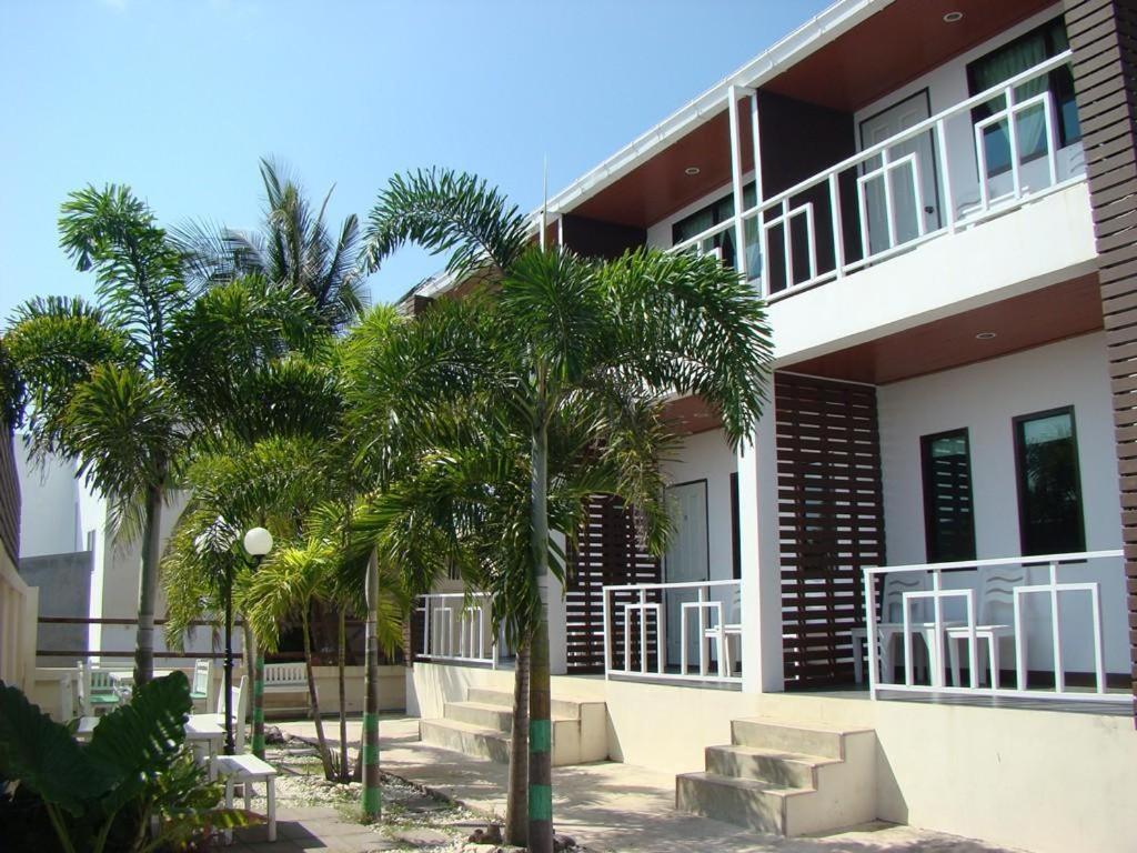Sea Beach Koh Larn 2 Hotel Екстер'єр фото