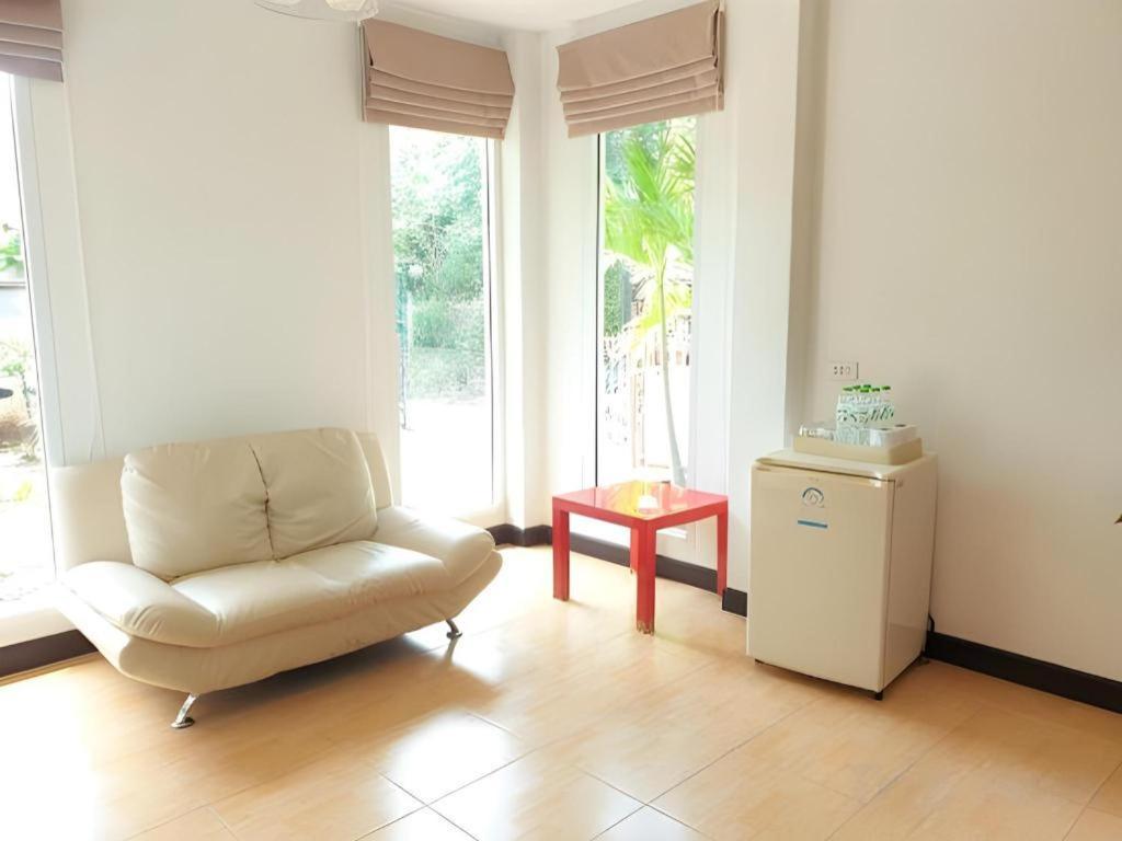 Sea Beach Koh Larn 2 Hotel Екстер'єр фото